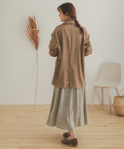 SENSE OF PLACE by URBAN RESEARCH（センスオブプレイスバイアーバンリサーチ）の「サテンリラックステーラージャケット（その他アウター・レディース・カーキ/モカ/ライトベージュ・ONE）」の17枚目の写真