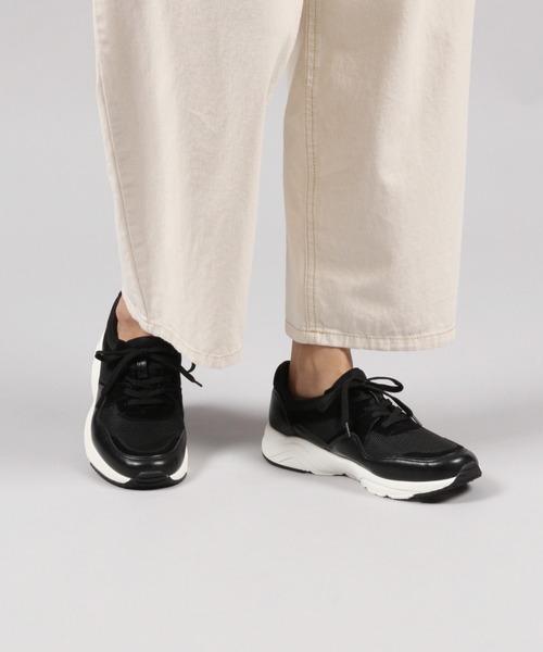 studio CLIP(スタディオクリップ)の「軽量メッシュスニーカー(スニーカー・レディース・ベージュ/ブラック・LARGE/MEDIUM)」の13枚目の写真