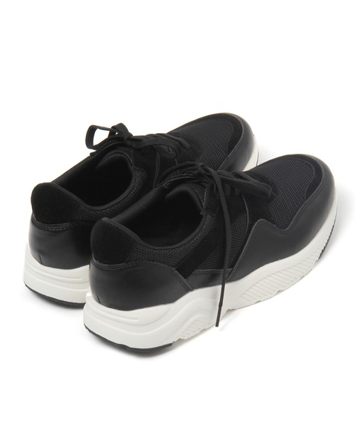 studio CLIP(スタディオクリップ)の「軽量メッシュスニーカー(スニーカー・レディース・ベージュ/ブラック・LARGE/MEDIUM)」の5枚目の写真