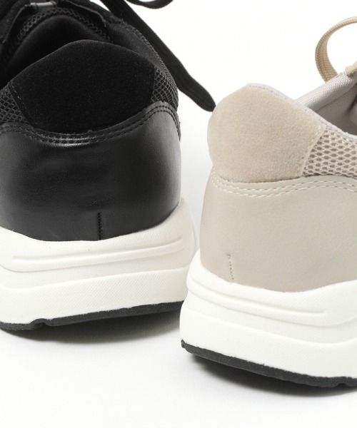 studio CLIP(スタディオクリップ)の「軽量メッシュスニーカー(スニーカー・レディース・ベージュ/ブラック・LARGE/MEDIUM)」の11枚目の写真