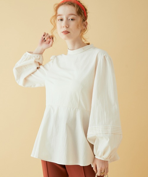 MADEMOISELLE ROPE'（マドモアゼル ロペ）の「袖ボリュームペプラムブラウス（シャツ/ブラウス・レディース・オフホワイト/ピンク系その他2・38）」の18枚目の写真