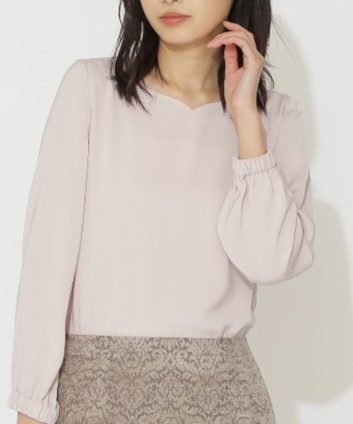 NATURAL BEAUTY BASIC（ナチュラルビューティーベーシック）の「ハートネックブラウス（シャツ/ブラウス・レディース・オフホワイト/ネイビー/ピンク・マルチサイズ）」の17枚目の写真