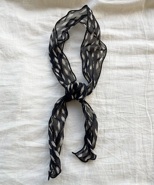 kutir(クティール)の「シアースカーフ(バンダナ/スカーフ・レディース・ブラック/グレー/オフホワイト/カーキ/アイボリー/ライトブラウン/モカ・FREE)」の4枚目の写真