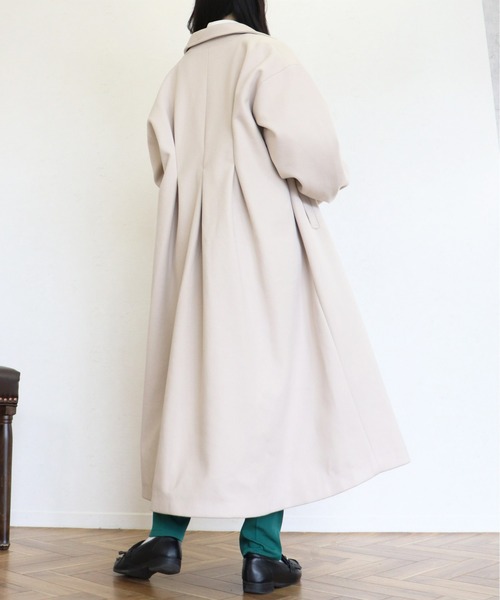 Monocoro toppi(モノコロトッピ)の「バックデザイン タック バルーンスリーブ ロング コート(ステンカラーコート・レディース・モカ/ブラック/ブルー系その他/アイボリー・M/L)」の12枚目の写真