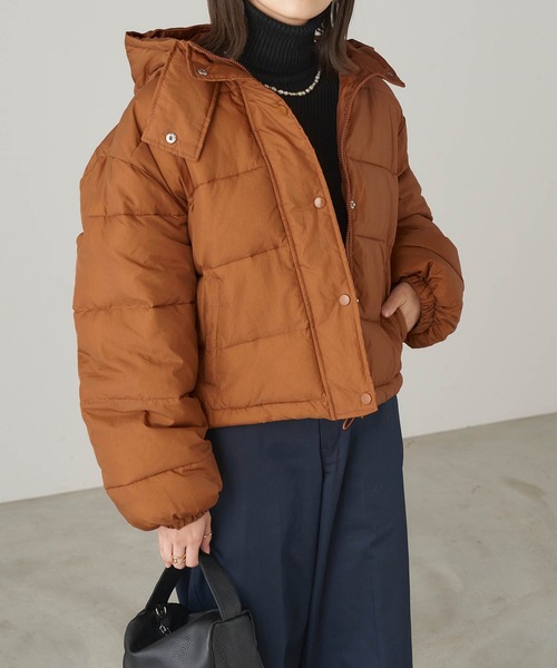 Chaco closet（チャコ クローゼット）の「中綿 オーバーサイズ ショートパファーブルゾン（ダウンジャケット/コート・レディース・ベージュ/キナリ・FREE）」の8枚目の写真