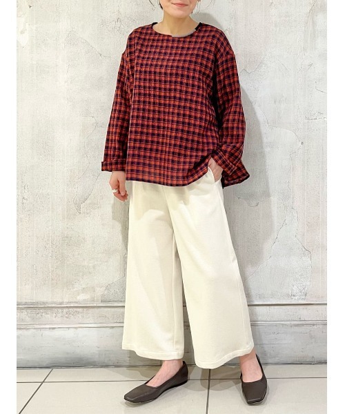 BEARDSLEY（ビアズリー）の「襟元の刺繍がアクセサリーのようにポイントになる ハンドロック刺繍ブラウス（シャツ/ブラウス・レディース・レッド/ブラック・FREE）」の12枚目の写真