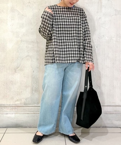 BEARDSLEY（ビアズリー）の「襟元の刺繍がアクセサリーのようにポイントになる ハンドロック刺繍ブラウス（シャツ/ブラウス・レディース・レッド/ブラック・FREE）」の13枚目の写真