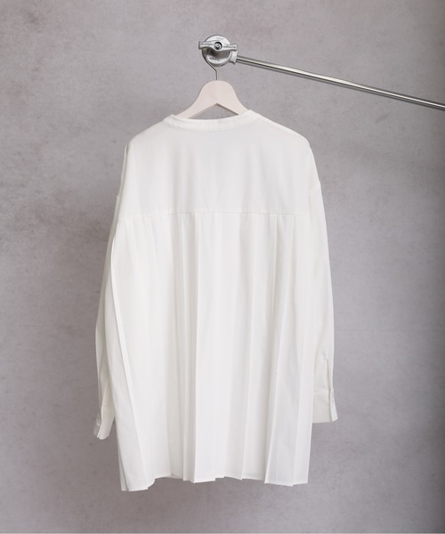 ap retro(アプレトロ)の「【選べる】バックプリーツバンドカラーシャツ 襟付き(シャツ/ブラウス・レディース・ホワイト/ブラック/ベージュ/アイボリー/ブルー系その他/ブラック系その他/ベージュ系その他/ブラック系その他2・FREE)」の11枚目の写真