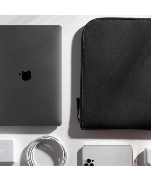 incase(インケース)の「INMB100690-BLK Incase Facet Sleeve for 13-inch Laptop in Recycled Twill -BLACK(ビジネスバッグ・メンズ・ブラック・ONE SIZE)」の12枚目の写真