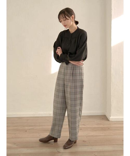 earth music&ecology(アースミュージックアンドエコロジー)の「ワイドストレートパンツ *(スラックス・レディース・ライトグレー/その他9/イエロー・M/L)」の9枚目の写真