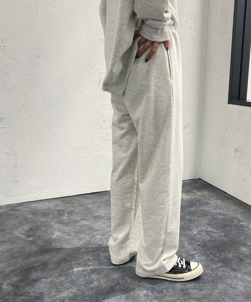 apres jour mignon(アプレジュールミニョン)の「刺繍ロゴ入りスウェットパンツ【SETUP可能】【ZOZOTOWN限定アイテム】(スウェットパンツ・レディース・ナチュラル/ダークグリーン/ブラック/パープル・SMALL/X-LARGE/MEDIUM)」の16枚目の写真