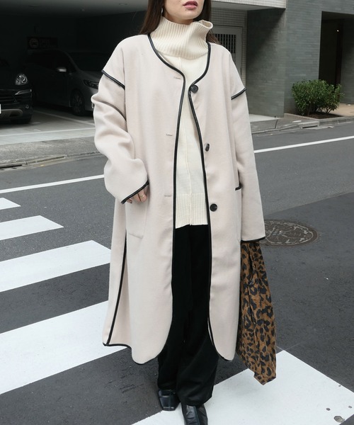 CORNERS（コーナーズ）の「フェイクレザーパイピングロングコート（ノーカラーコート・レディース・ブラウン/ベージュ・FREE）」の18枚目の写真