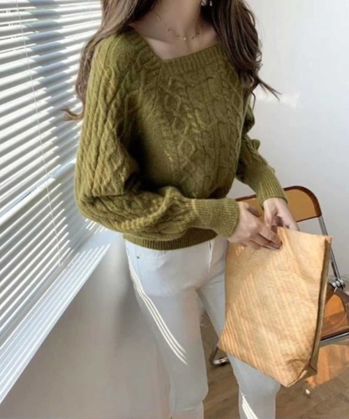 LUGG NAGG(ラグナグ)の「スクエアネックボリュームスリーブケーブル編みニット(ニット/セーター・レディース・モカ/ラベンダー/コーラルピンク/オフホワイト/ブラック/ブルー/グリーン/オリーブ・M)」の9枚目の写真