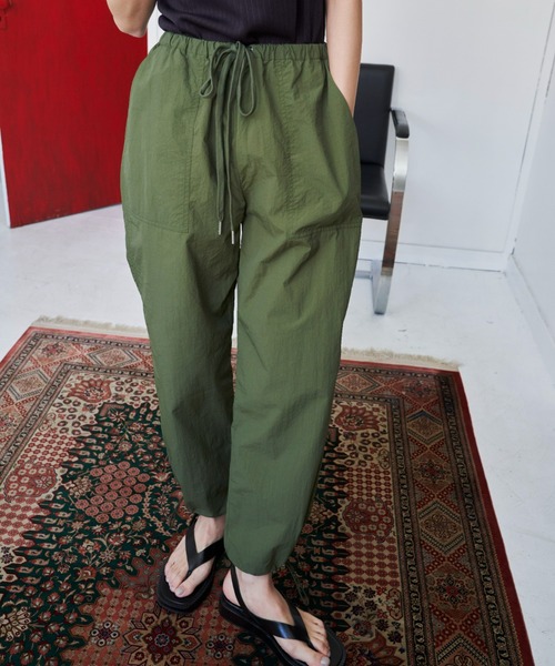 Auntie Rosa Holiday(アンティローザホリデー)の「ナイロンドロストベイカーパンツ(その他パンツ・レディース・カーキ/オレンジ/アイボリー・SMALL/MEDIUM)」の10枚目の写真