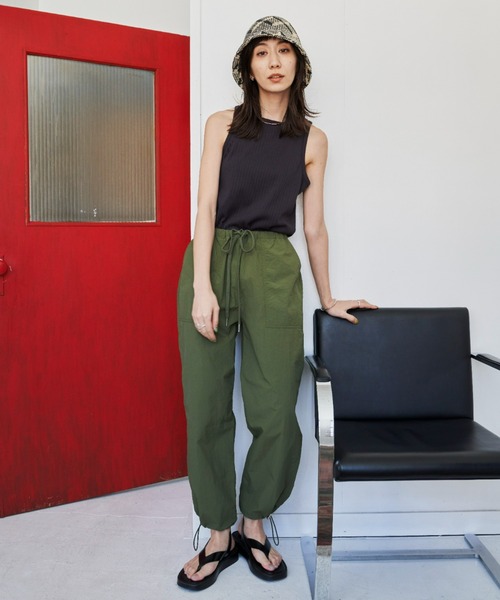 Auntie Rosa Holiday(アンティローザホリデー)の「ナイロンドロストベイカーパンツ(その他パンツ・レディース・カーキ/オレンジ/アイボリー・SMALL/MEDIUM)」の17枚目の写真