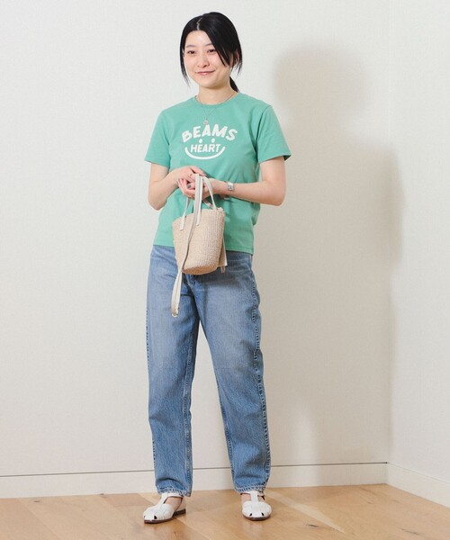 BEAMS HEART（ビームスハート）の「スマイル ロゴTシャツ〈WOMEN〉 24SS（Tシャツ/カットソー・レディース・ケリーグリーン/ネイビー/オフホワイト/サックスブルー/パープル系その他4・FREE/MEDIUM/LARGE）」の6枚目の写真