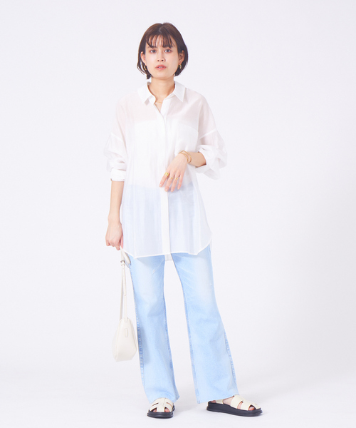 Rouge vif Anna(ルージュヴィフアンナ)の「バックツィストシアーシャツ(シャツ/ブラウス・レディース・ネイビー/オフホワイト/スモークピンク・フリー)」の5枚目の写真