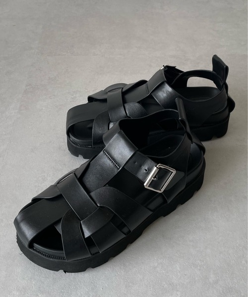 y/m by misato（イムバイミサト）の「タンクソールサンダル（サンダル・レディース・オフホワイト/ブラック・SMALL/LARGE/MEDIUM）」の12枚目の写真