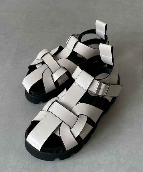 y/m by misato（イムバイミサト）の「タンクソールサンダル（サンダル・レディース・オフホワイト/ブラック・SMALL/LARGE/MEDIUM）」の17枚目の写真