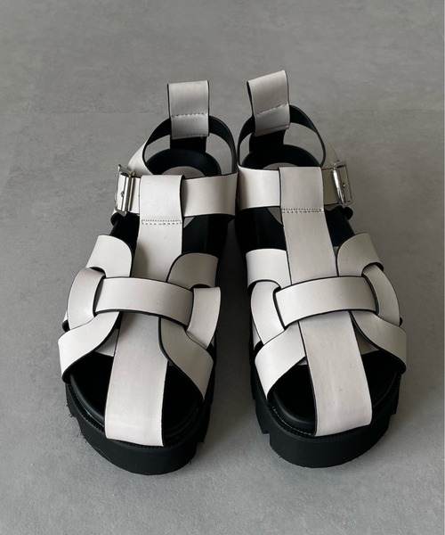 y/m by misato（イムバイミサト）の「タンクソールサンダル（サンダル・レディース・オフホワイト/ブラック・SMALL/LARGE/MEDIUM）」の16枚目の写真