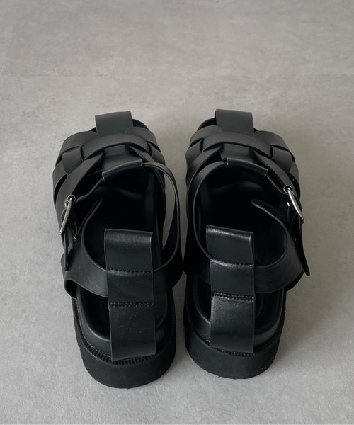 y/m by misato（イムバイミサト）の「タンクソールサンダル（サンダル・レディース・オフホワイト/ブラック・SMALL/LARGE/MEDIUM）」の13枚目の写真