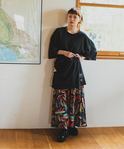 DOUBLE NAME（ダブルネーム）の「Jimny×WILDERNESS EXPERIENCE DOUBLE NAME別注 BIG TEEワンピース（ワンピース・レディース・グリーン/スミクロ/キナリ・FREE）」の14枚目の写真