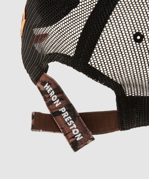 HERON PRESTON（ヘロンプレストン）の「HP-FLAMING SKULL TRUCKER HAT（キャップ・メンズ・ブラック×レッド・ONE SIZE）」の5枚目の写真