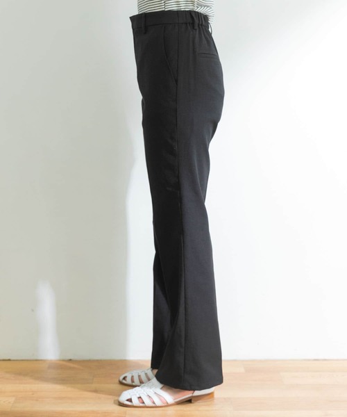 URBAN RESEARCH（アーバンリサーチ）の「綿麻オックスフレアーパンツ（その他パンツ・レディース・ブラウン系その他/ブラック/レッド系その他・38/36/34）」の9枚目の写真