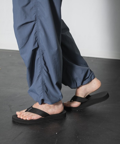 THE NORTH FACE（ザノースフェイス）の「THE NORTH FACE Fluffy Flip-Flop Repente（サンダル・メンズ・ブラック/グレー/ライトグレー・8/9/10）」の21枚目の写真