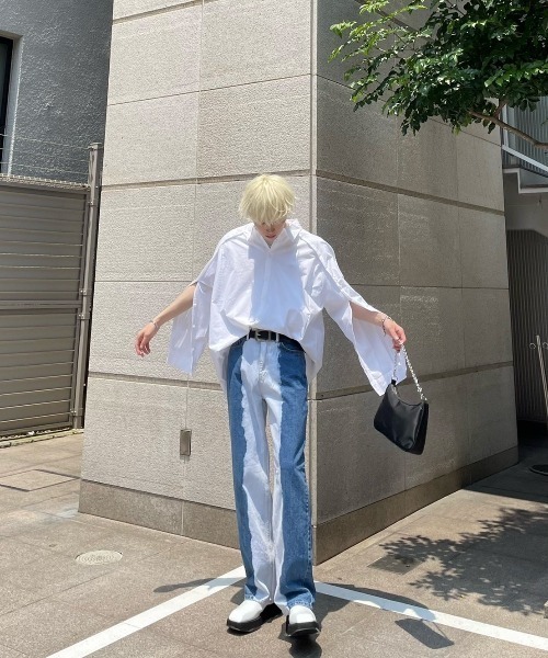 Chikashitsu +(チカシツプラス)の「【Chikashitsu +/チカシツプラス】oversized slit design shirts/長袖シャツ 白シャツ 青シャツ オーバーサイズシャツ ビッグサイズ(シャツ/ブラウス・メンズ・サックスブルー/ブラック/ホワイト・ONE SIZE)」の22枚目の写真