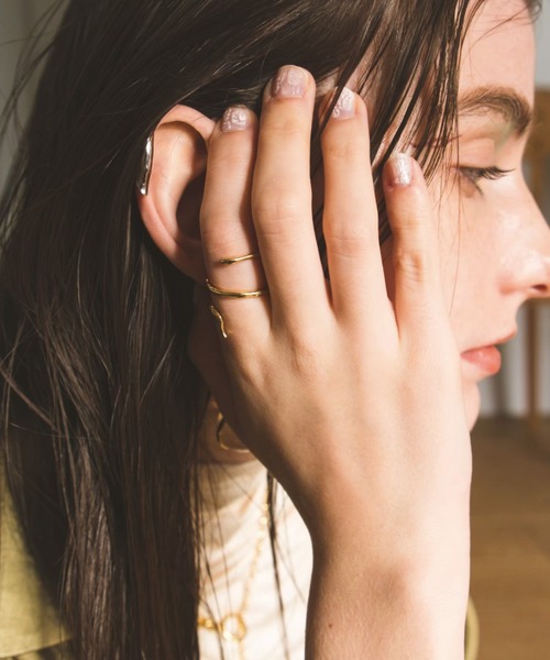 SYKIA(シキア)の「Sinuous Ring(リング・レディース・シルバー/ゴールド・#13/#9)」の7枚目の写真