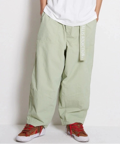 GALLIS ADDICTION（ガリスアディクション）の「GA.NEW.H.D. NYLON PANTS（カーゴパンツ・メンズ・ブラック/ライトグリーン・M/L）」の6枚目の写真