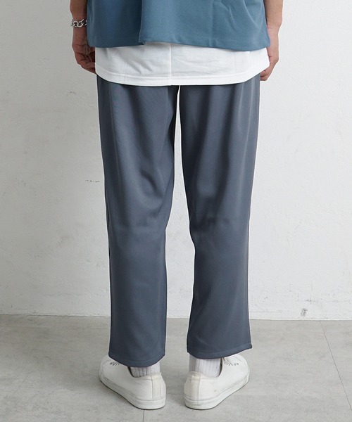 MinoriTY(マイノリティ)の「【MinoriTY】とろみ素材リラックスイージーパンツ テーパードパンツ スラックス メンズ 部屋着 秋服 夏服(スラックス・メンズ・グレイッシュベージュ/ブラック/カーキ/ブルー・L/S/M)」の13枚目の写真