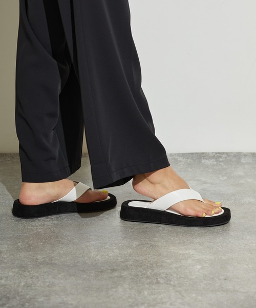 L.H.P（エルエイチピー）の「courage/クラージュ/トングサンダル（サンダル・レディース・ホワイト/ブラック・S/M/L）」の22枚目の写真