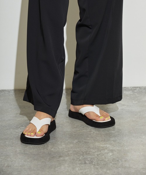 L.H.P（エルエイチピー）の「courage/クラージュ/トングサンダル（サンダル・レディース・ホワイト/ブラック・S/M/L）」の5枚目の写真