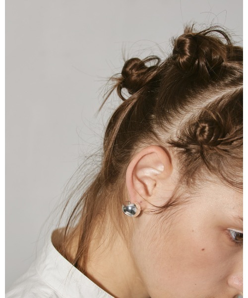 TODAYFUL(トゥデイフル)の「ボールイヤリング(Silver925)(イヤリング・レディース・シルバー/ゴールド・FREE)」の8枚目の写真