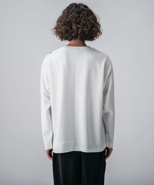 tk.TAKEO KIKUCHI（ティーケータケオキクチ）の「◆アムンゼンパッチワーク長袖カットソー（ユニセックスアイテム）（Tシャツ/カットソー・メンズ・ホワイト系5/ブラック系4/モスグリーン系4・01/02/03）」の7枚目の写真