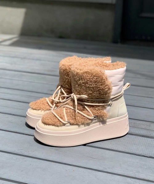 ASH（アッシュ）の「【MOBOO】厚底ファーブーツ（ブーツ・レディース・ベージュ・37/36/38）」の2枚目の写真