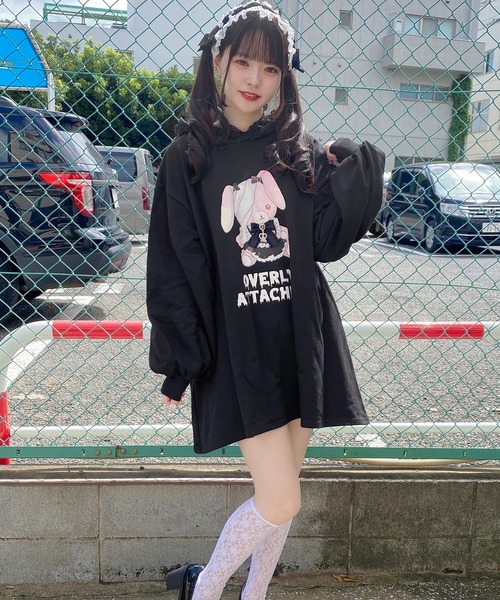 ROJITA（ロジータ）の「ROJITA×フォーティーンコラボ　地雷ラビットBIGトレーナー（スウェット・レディース・ブラック/ピンク/ホワイト・FREE）」の2枚目の写真