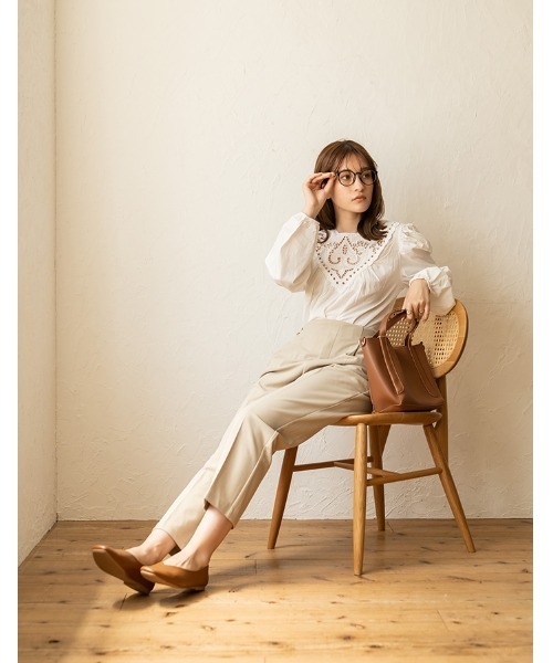 chocomee（チョコミー）の「embroidery blouse/エンブロイダリーブラウス（シャツ/ブラウス・レディース・ホワイト/ブラック・FREE）」の5枚目の写真