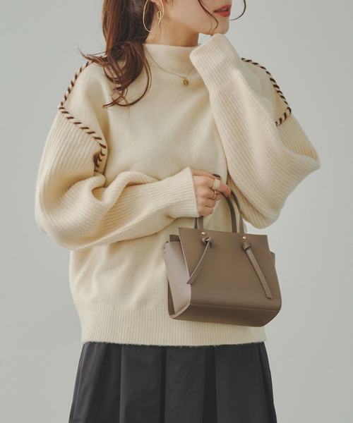 Chez toi(シェトワ)の「ステッチ×ライン編地切替プルオーバー(ニット/セーター・レディース・アイボリー/チャコールグレー/グリーン/ブルー/オフホワイト・FREE)」の2枚目の写真