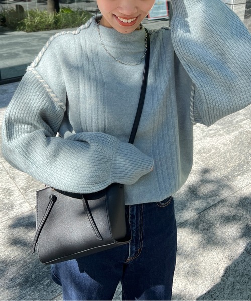 Chez toi(シェトワ)の「ステッチ×ライン編地切替プルオーバー(ニット/セーター・レディース・アイボリー/チャコールグレー/グリーン/ブルー/オフホワイト・FREE)」の7枚目の写真