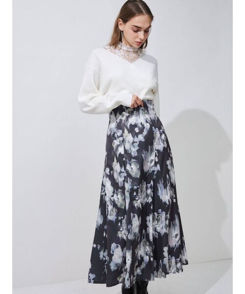 MERCURYDUO（マーキュリーデュオ）の「レースドッキングカシュクールコンパクトニット（ニット/セーター・レディース・ブラック/チャコールグレー/オフホワイト/ブルー/ピンク・FREE）」の6枚目の写真