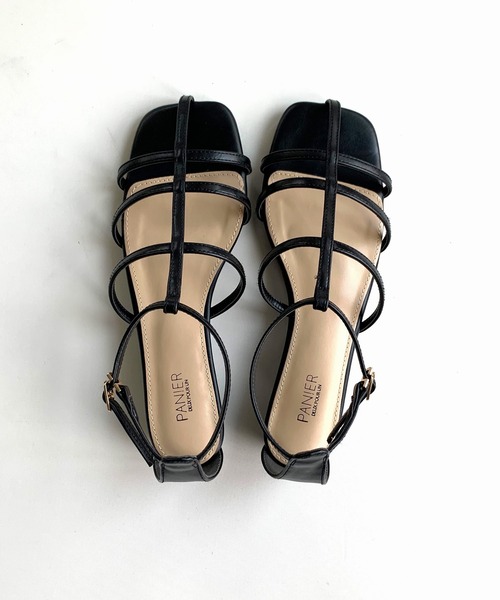 Q(キュー)の「細ストラップサンダル(サンダル・レディース・シルバー/ブラック・23.5/24.5)」の1枚目の写真