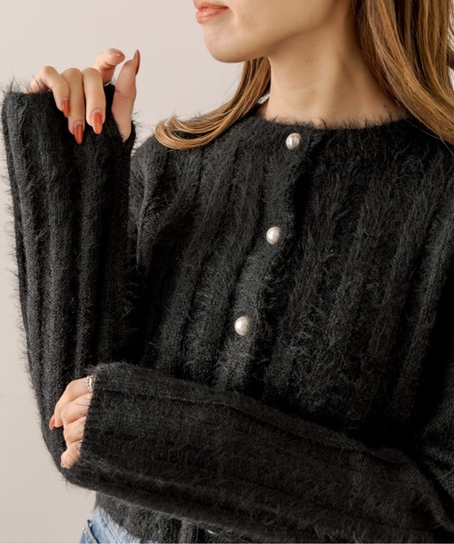 OLIVE des OLIVE（オリーブデオリーブ）の「パール釦フワかわニット（カーディガン/ボレロ・レディース・ブラック/ベージュ/ラベンダー/オフホワイト・FREE）」の16枚目の写真