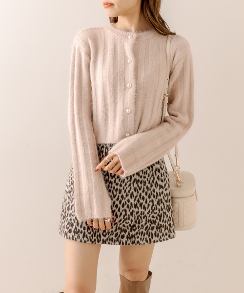 OLIVE des OLIVE（オリーブデオリーブ）の「パール釦フワかわニット（カーディガン/ボレロ・レディース・ブラック/ベージュ/ラベンダー/オフホワイト・FREE）」の20枚目の写真