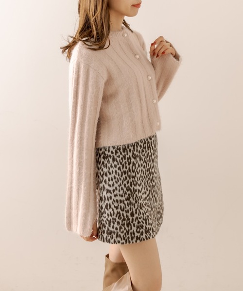 OLIVE des OLIVE（オリーブデオリーブ）の「パール釦フワかわニット（カーディガン/ボレロ・レディース・ブラック/ベージュ/ラベンダー/オフホワイト・FREE）」の21枚目の写真