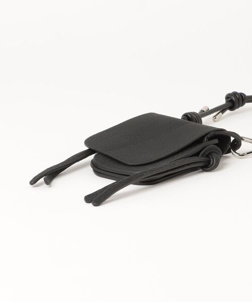 ITTI（イッチ）の「ITTI(イッチ) HERRIE TINY MEDICINE POUCH / DIPLO SKY ITTI-BAG-097-DS（ショルダーバッグ・メンズ・ブラック・0）」の2枚目の写真