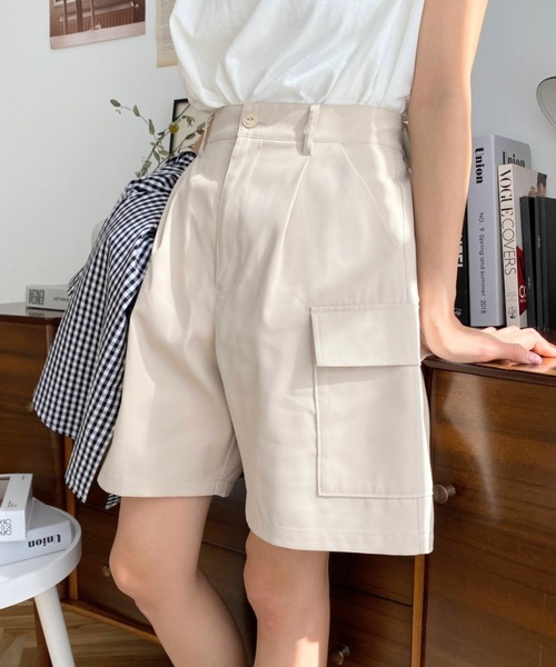 moment+（モーメントプラス）の「ショートカーゴパンツ（カーゴパンツ・レディース・ブラック/カーキ/アイボリー/ベージュ・M/L/S）」の11枚目の写真