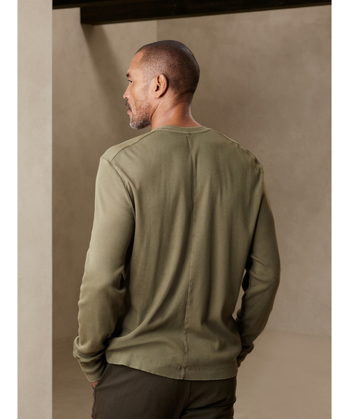 Banana Republic（バナナリパブリック）の「オーセンティック